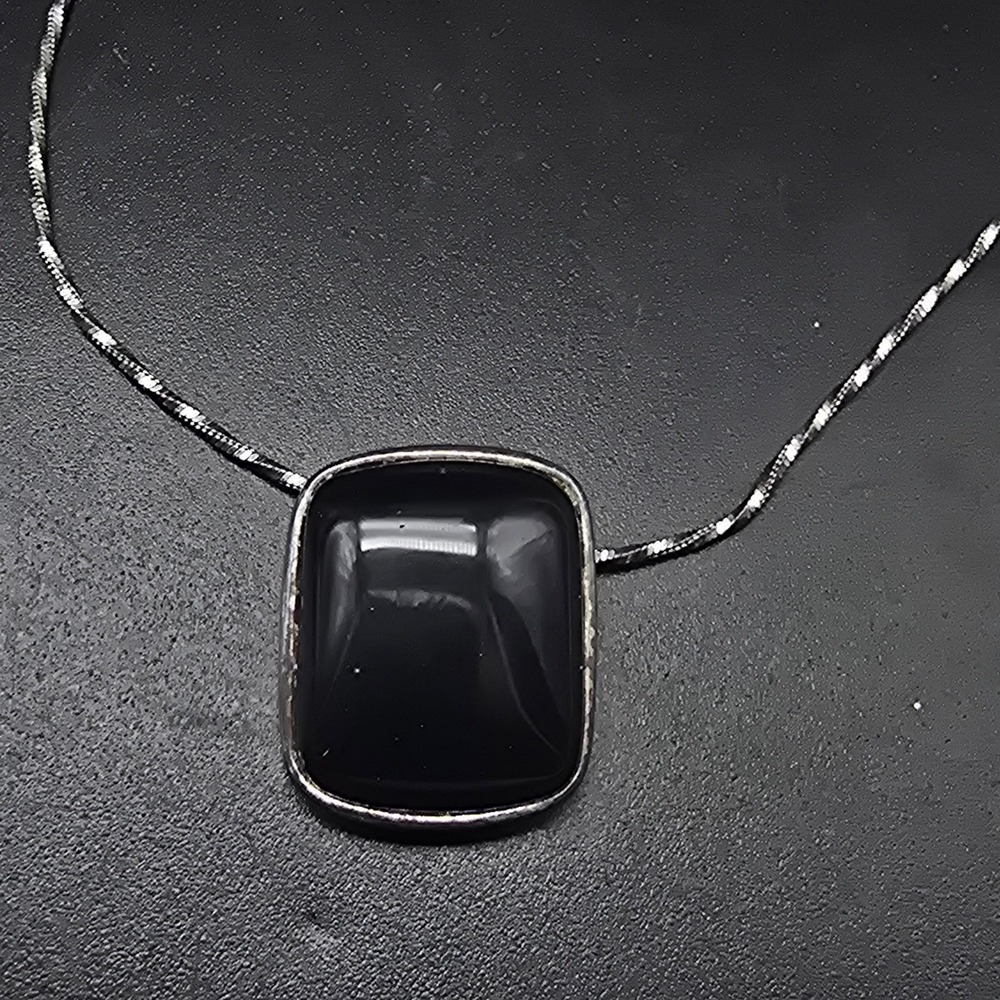 Lia Sophia Black Rectangle Pendant Necklace Silver Tone Vintage Costume Jewelry